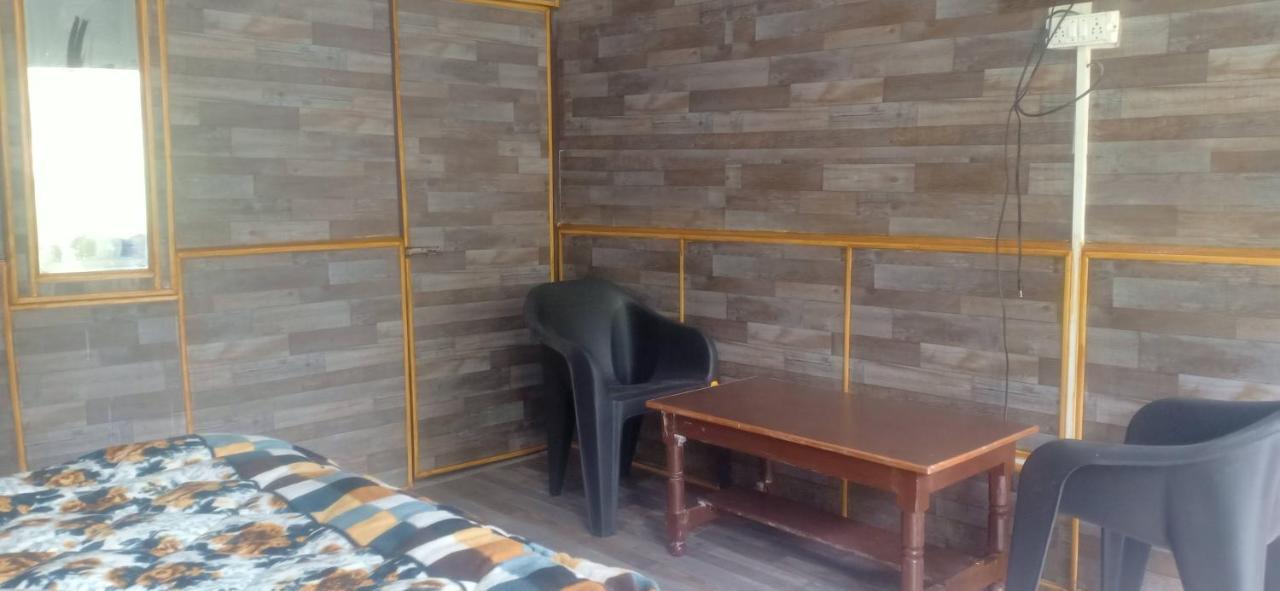 دارامشالا Hotel Pine Spring المظهر الخارجي الصورة